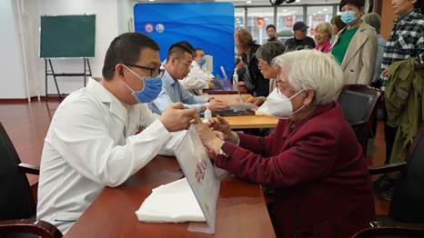 水利部老年大学组织开展健康知识讲座暨义诊活动